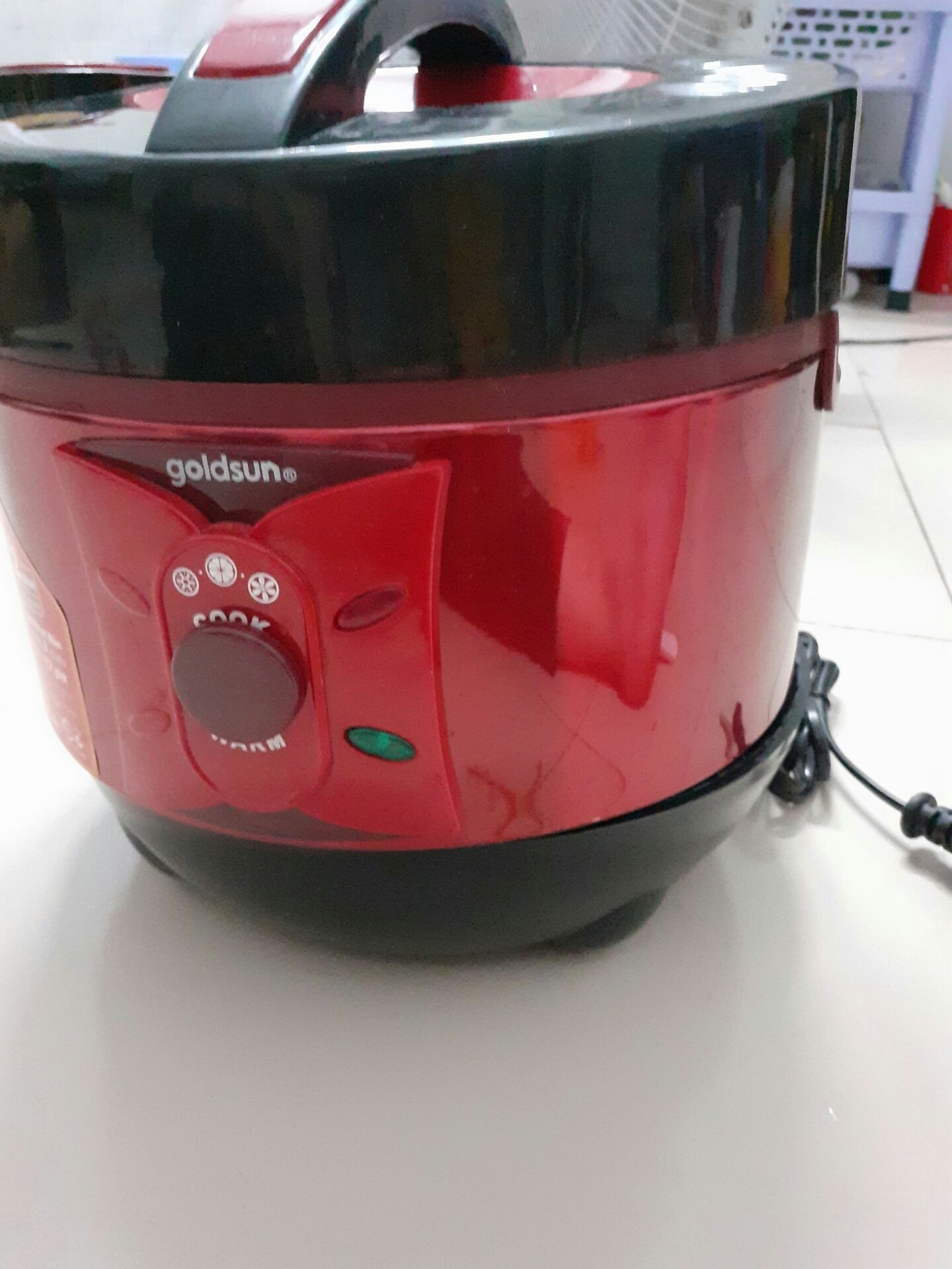 Nồi Cơm Điện 3D Goldsun ARC-GW150 (1.5L) 1
