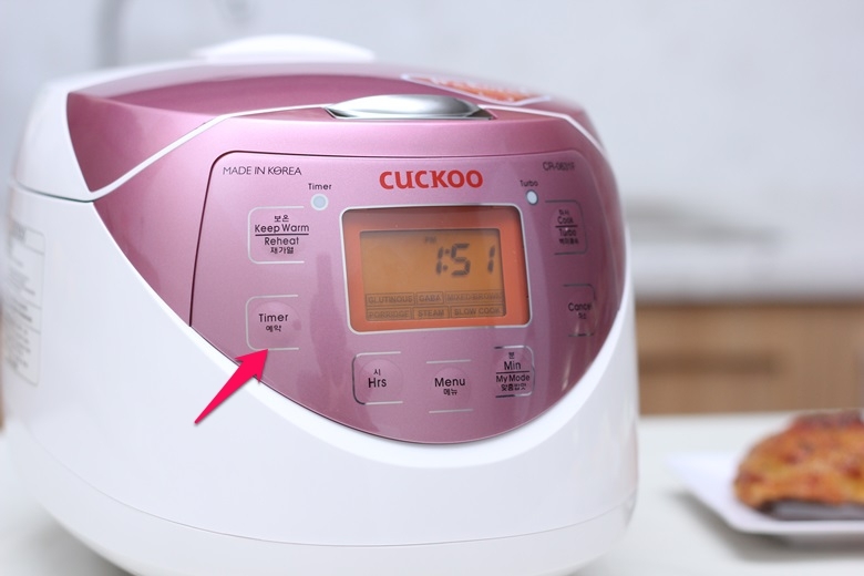 Nồi Cơm Điện Tử Cuckoo CR-0631F (1L) 8