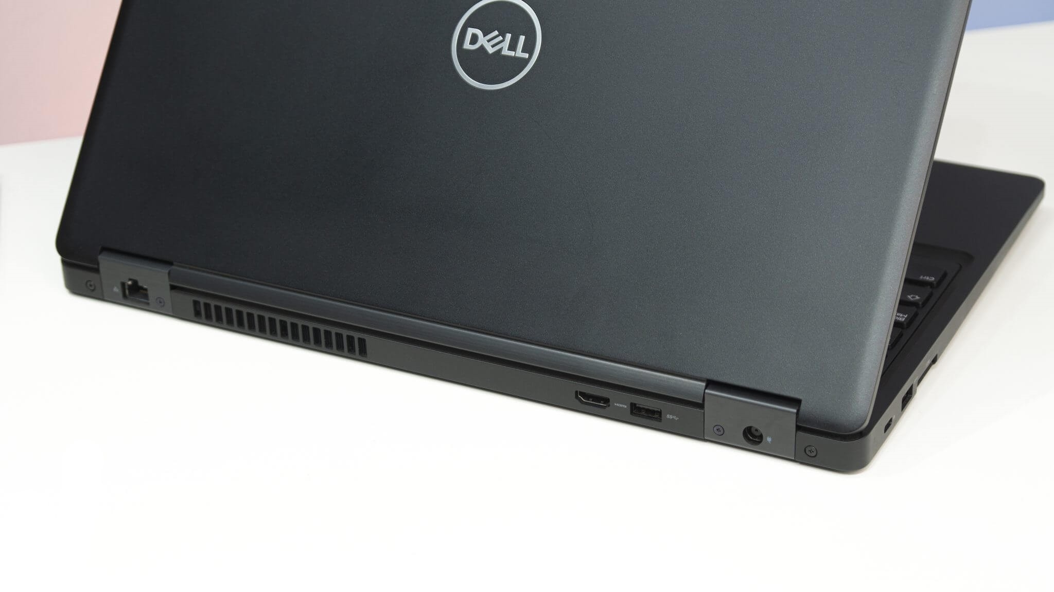 Laptop Dell Latitude 5590 Core i5-8350U, RAM 16GB, SSD 256GB, 15.6 Inch FHD