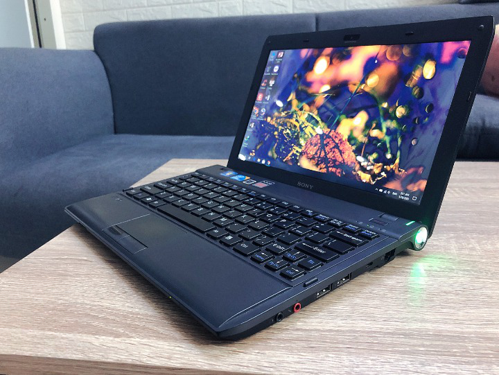 Laptop Sony Vaio VPCYA15FG Core i3-380UM, Ram 4GB, HDD 320GB, 11.6 Inch HD