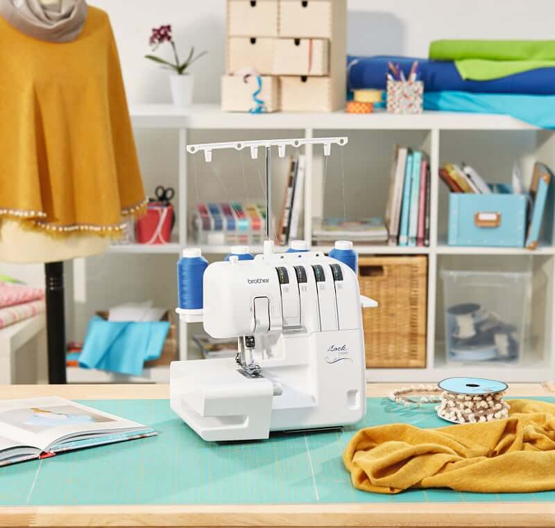 Máy Vắt Sổ Brother 2104D