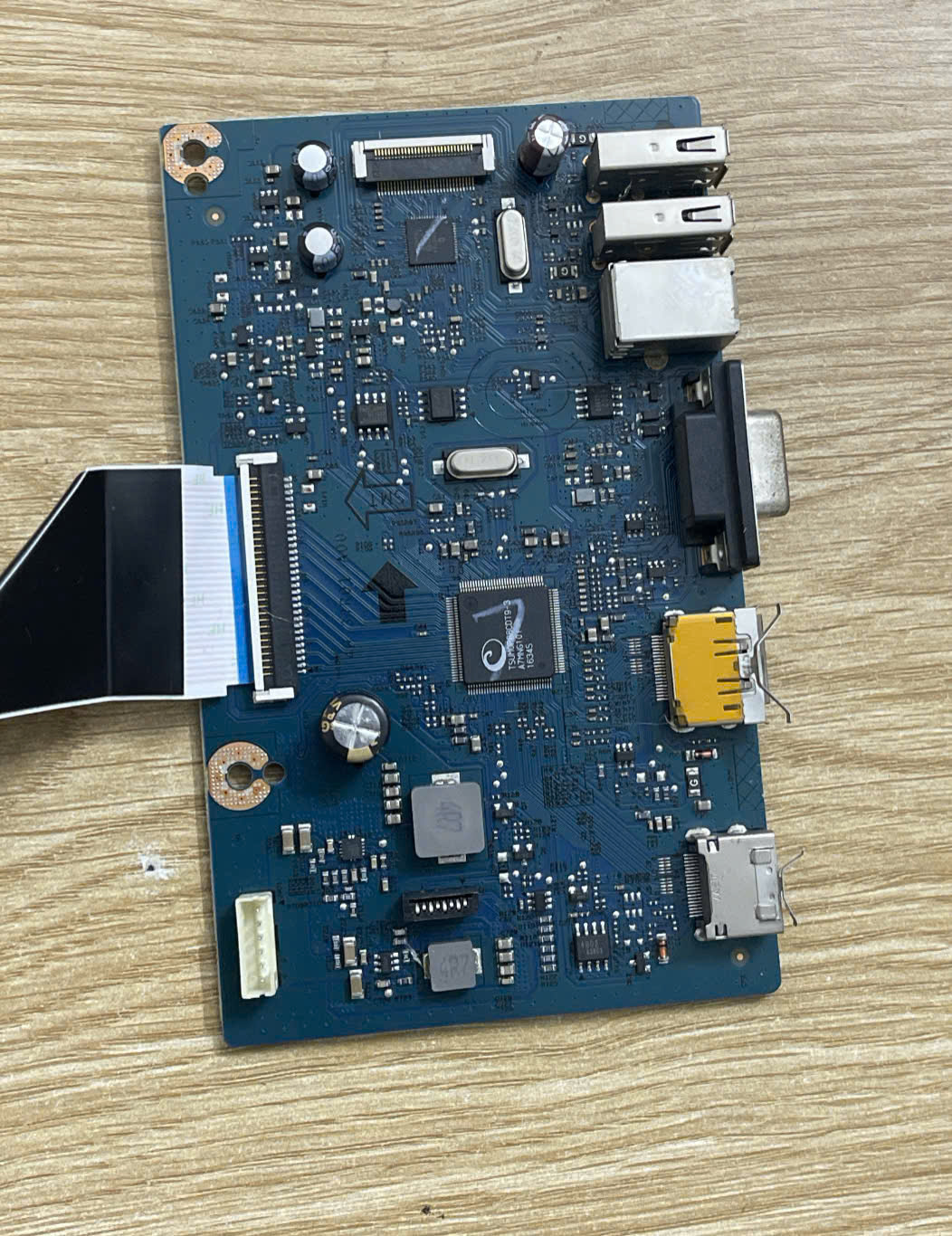 Board nguồn màn hình LCD P2217H ( hàng tháo máy)