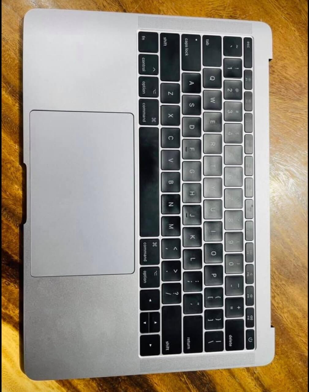 Mâm Bàn Phím MacBook Pro 13 Inch 2017 Intel Core i5, Ram 8GB, SSD 256