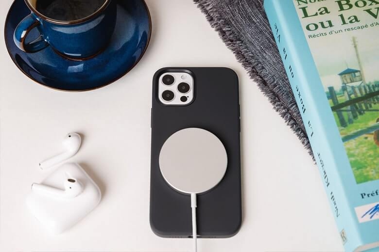 Ốp Lưng Magsafe Apple Silicone Case Dành Cho iPhone 12 Pro Max 1